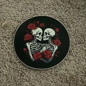 Skull sticker